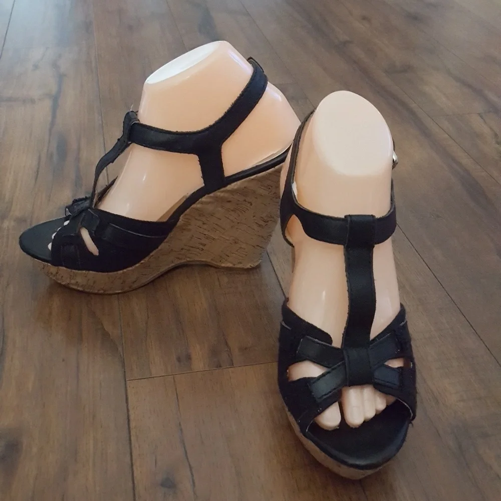 MICHAEL Michael Kors - Black Cork T‎ Strap Wedges